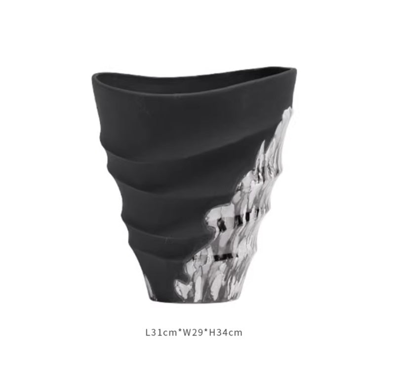 Wide-Mouth Ink-Wash Decorative Vase
