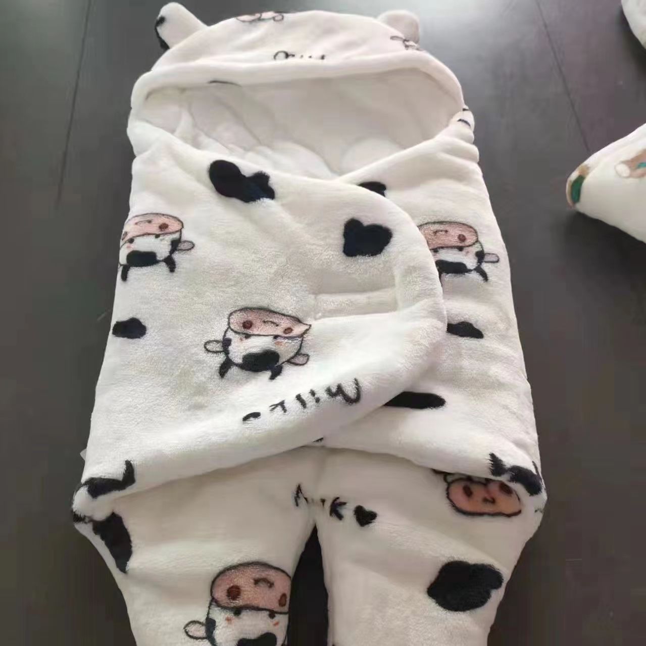 Thickened Plush Baby Sleeping Bag with Split Leg Design